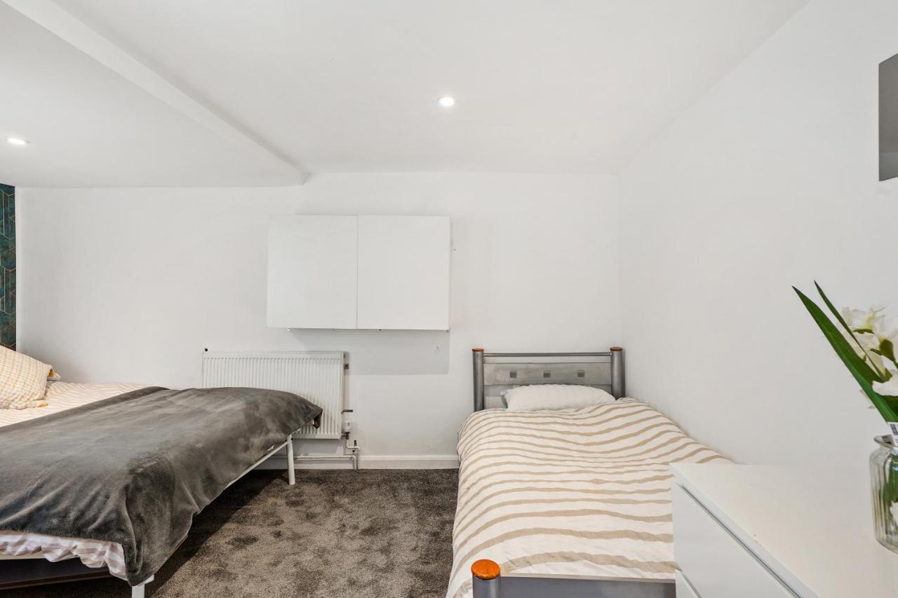 Modern One Bedroom Apartments In 브라이턴 외부 사진