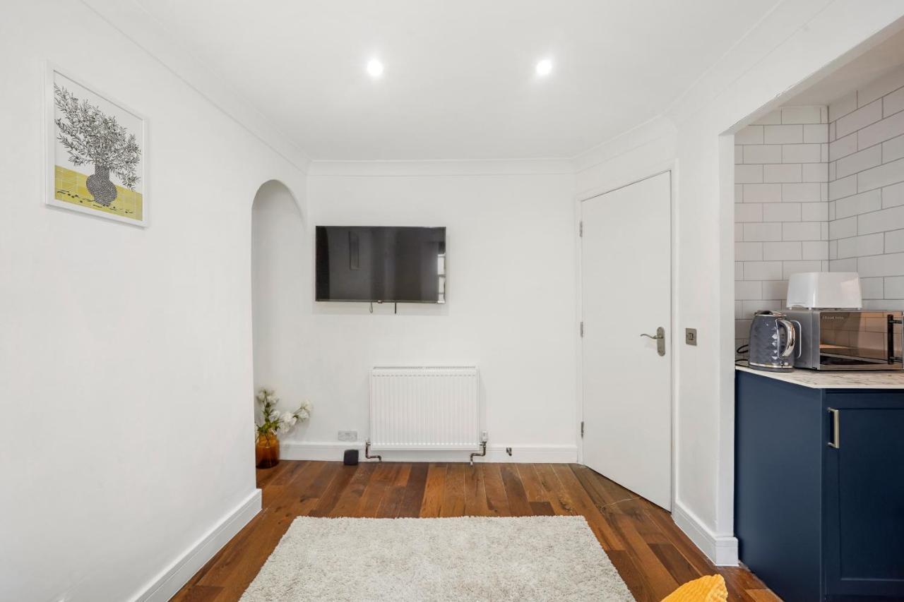 Modern One Bedroom Apartments In 브라이턴 외부 사진