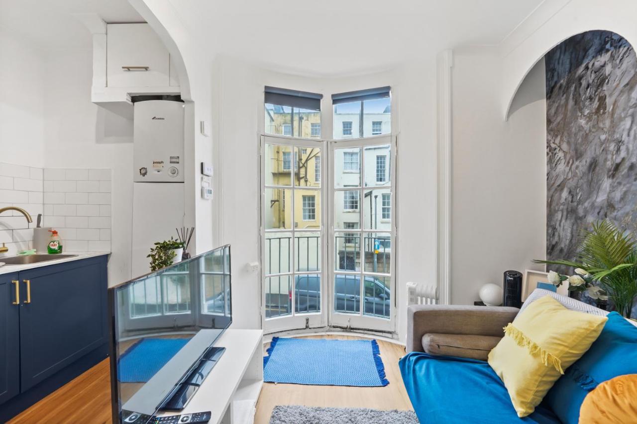 Modern One Bedroom Apartments In 브라이턴 외부 사진
