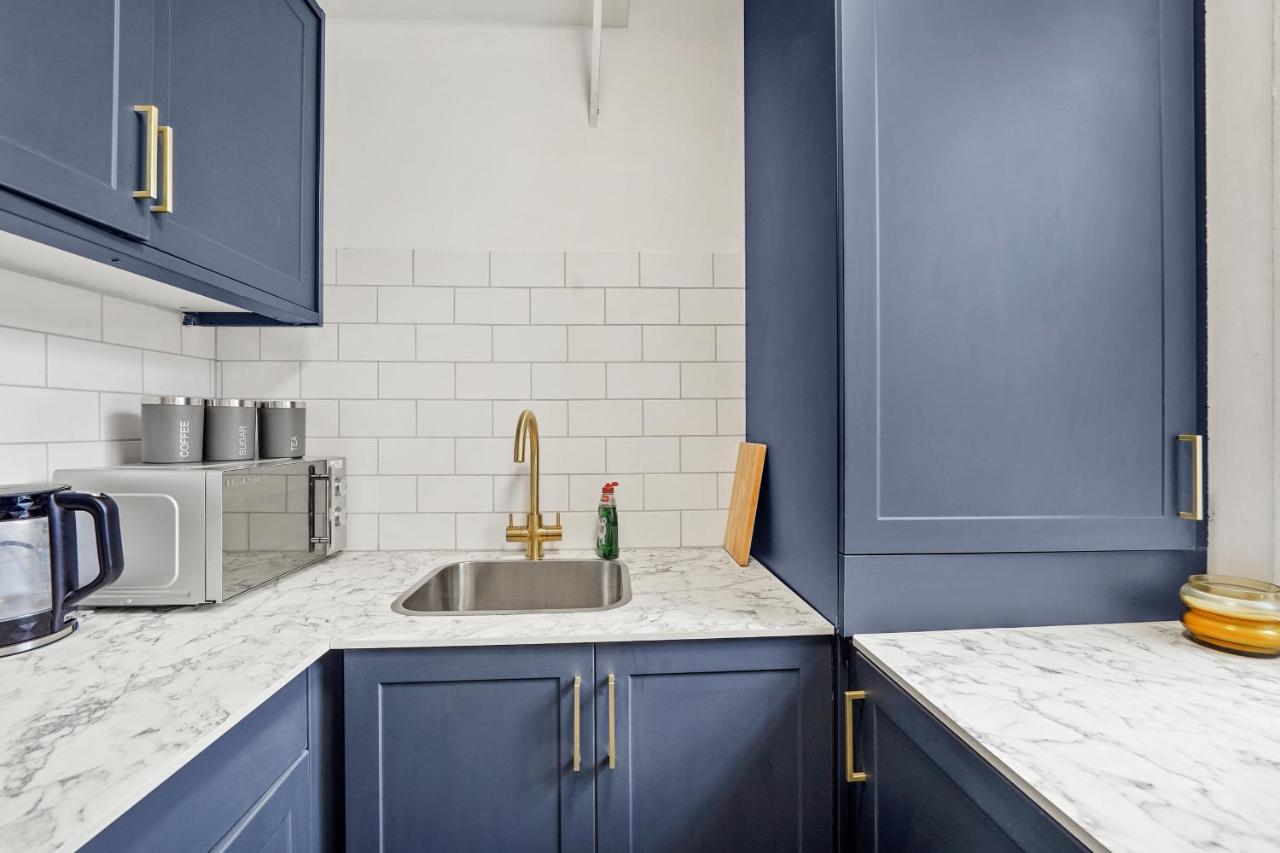 Modern One Bedroom Apartments In 브라이턴 외부 사진
